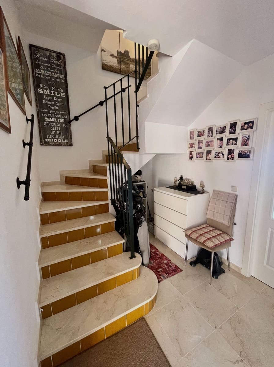 3 soverom Hus til salgs i La Duquesa / Puerto de la Duquesa - € 360 000 (Ref: 9812028)
