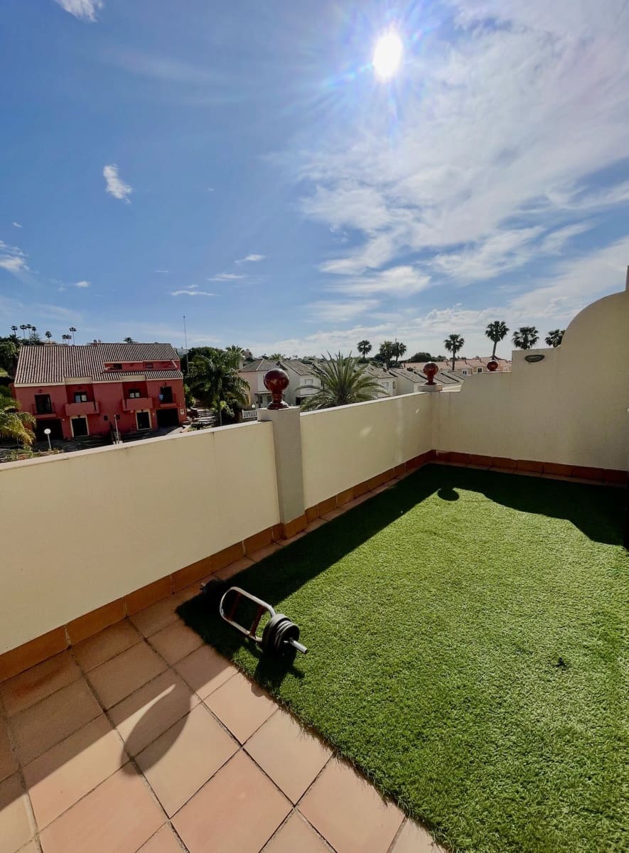 3 soverom Hus til salgs i La Duquesa / Puerto de la Duquesa - € 360 000 (Ref: 9812028)