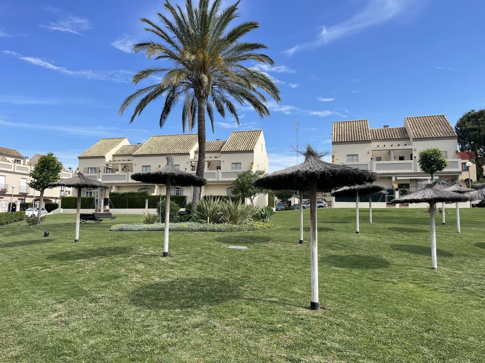 3 soverom Hus til salgs i La Duquesa / Puerto de la Duquesa - € 360 000 (Ref: 9812028)