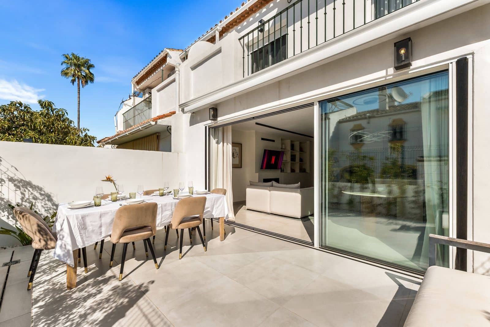 4 sovrum Hus till salu i Estepona - 795 000 € (Ref: 9812033)