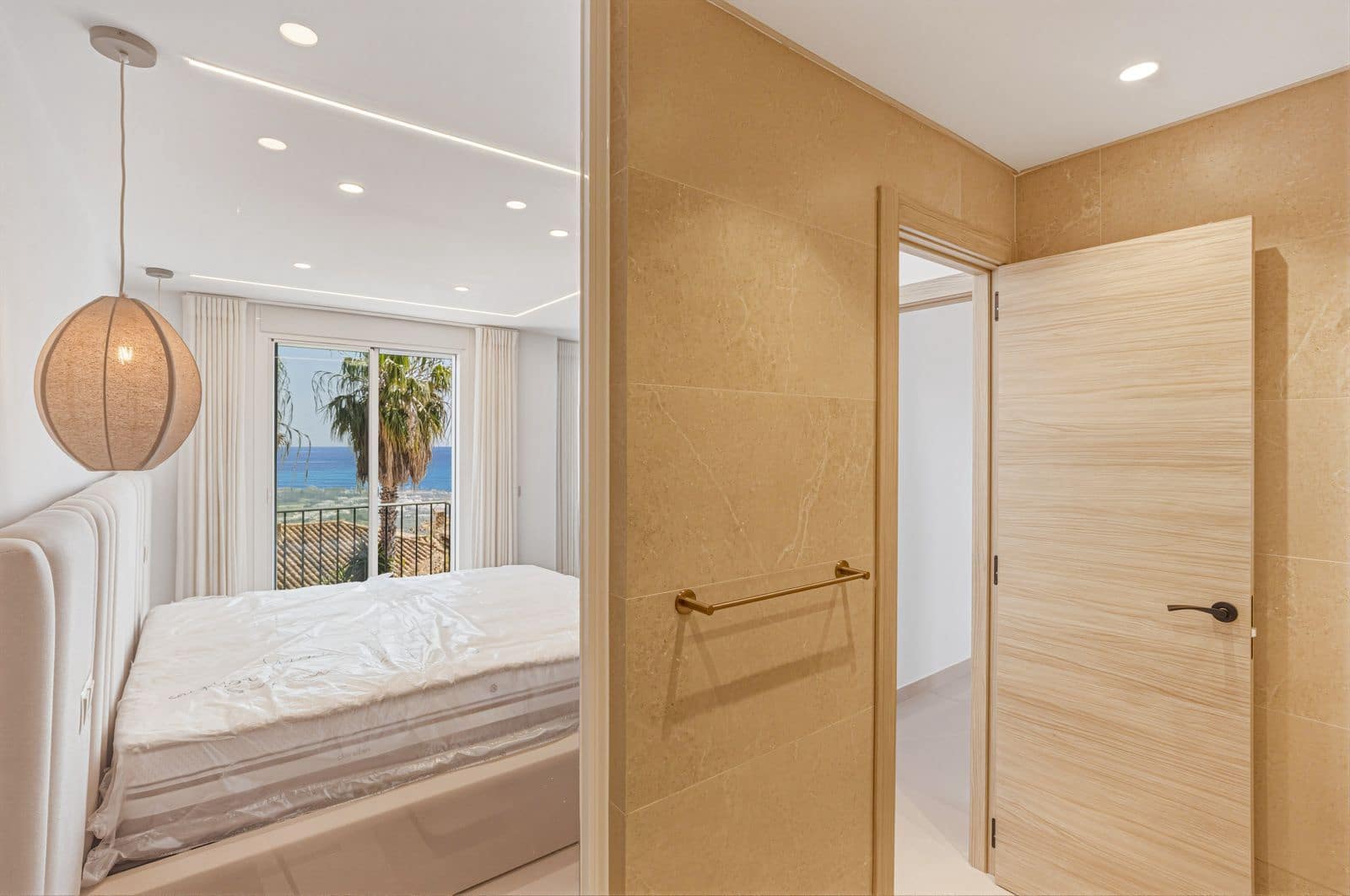 Casa de 4 habitaciones en Los Monteros en venta - 950.000 € (Ref: 9812039)