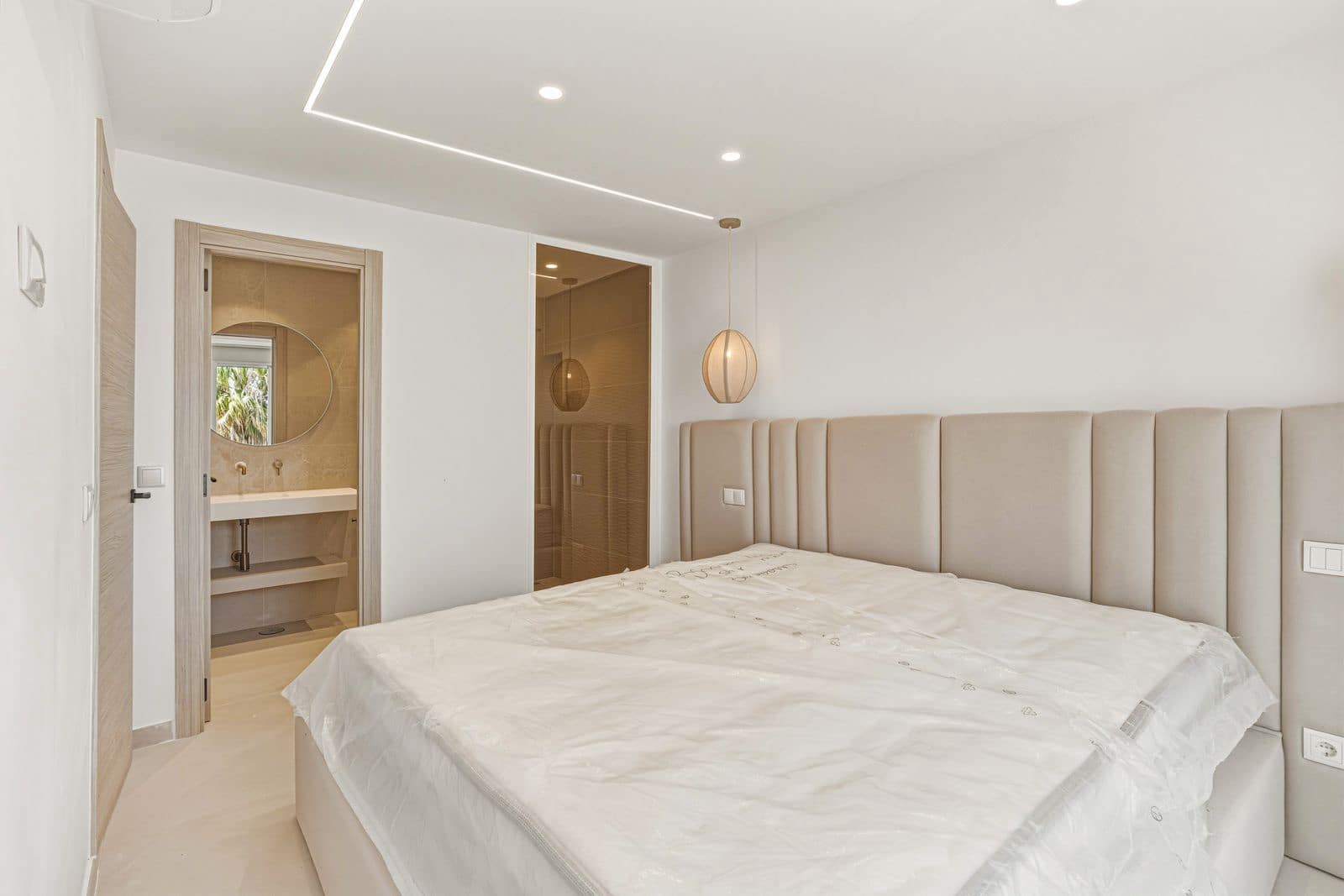 Casa de 4 habitaciones en Los Monteros en venta - 950.000 € (Ref: 9812039)