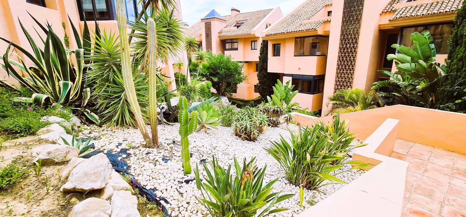 2 chambre Appartement à vendre à Calahonda - 365 000 € (Ref: 9812040)