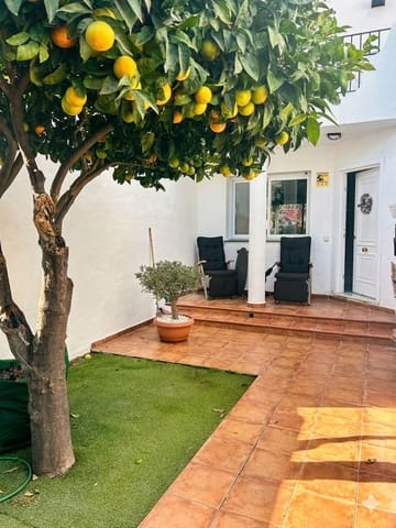 3 soveværelse Byhus til salg i Nueva Andalucia, Marbella - € 656.500 (Ref: 9812041)