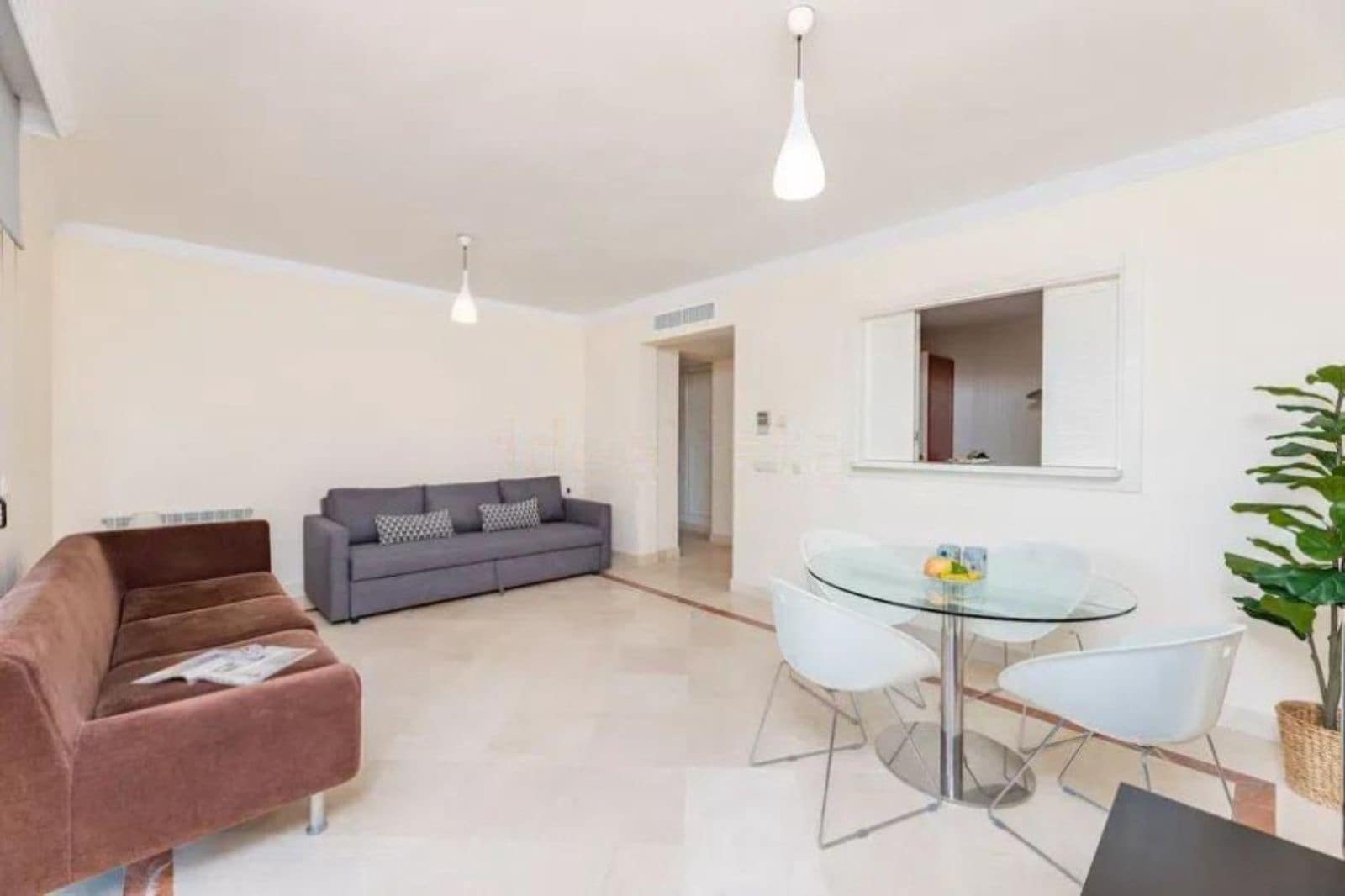 1 slaapkamer Appartement te koop in Marbella - € 465.000 (Ref: 9812042)