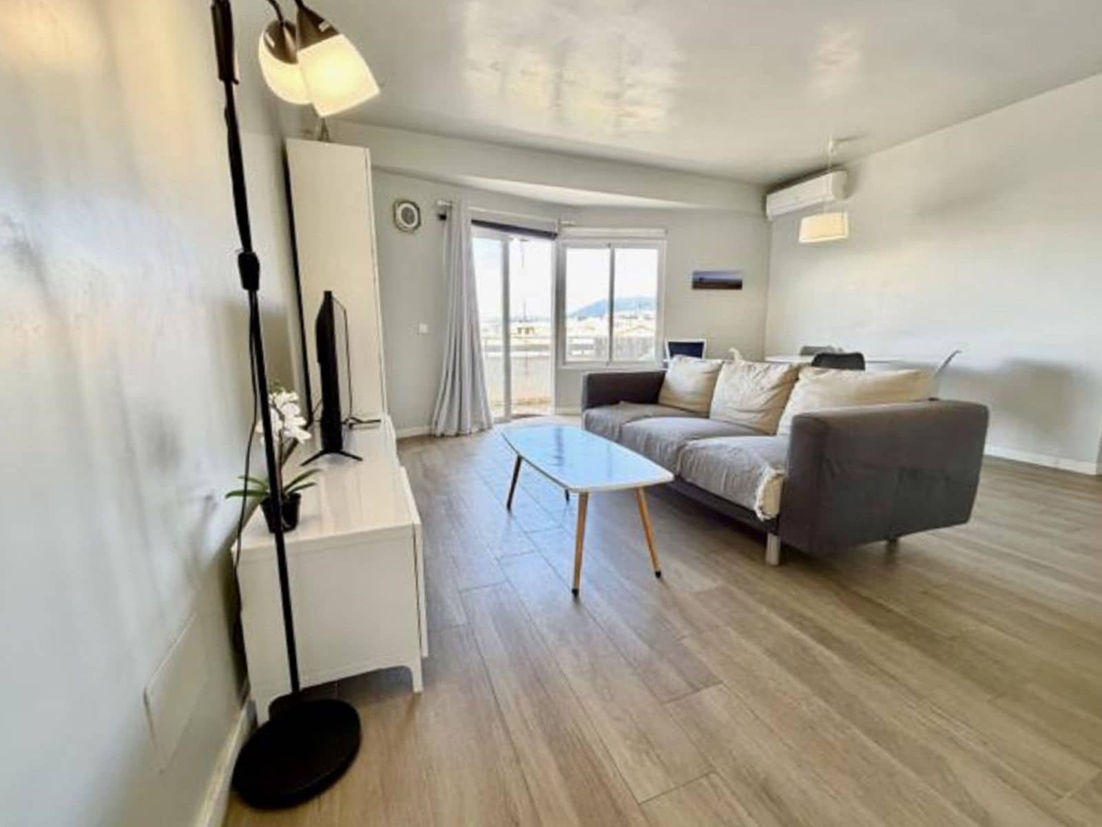 2 sovrum Lägenhet till salu i Marbella - 399 000 € (Ref: 9812043)