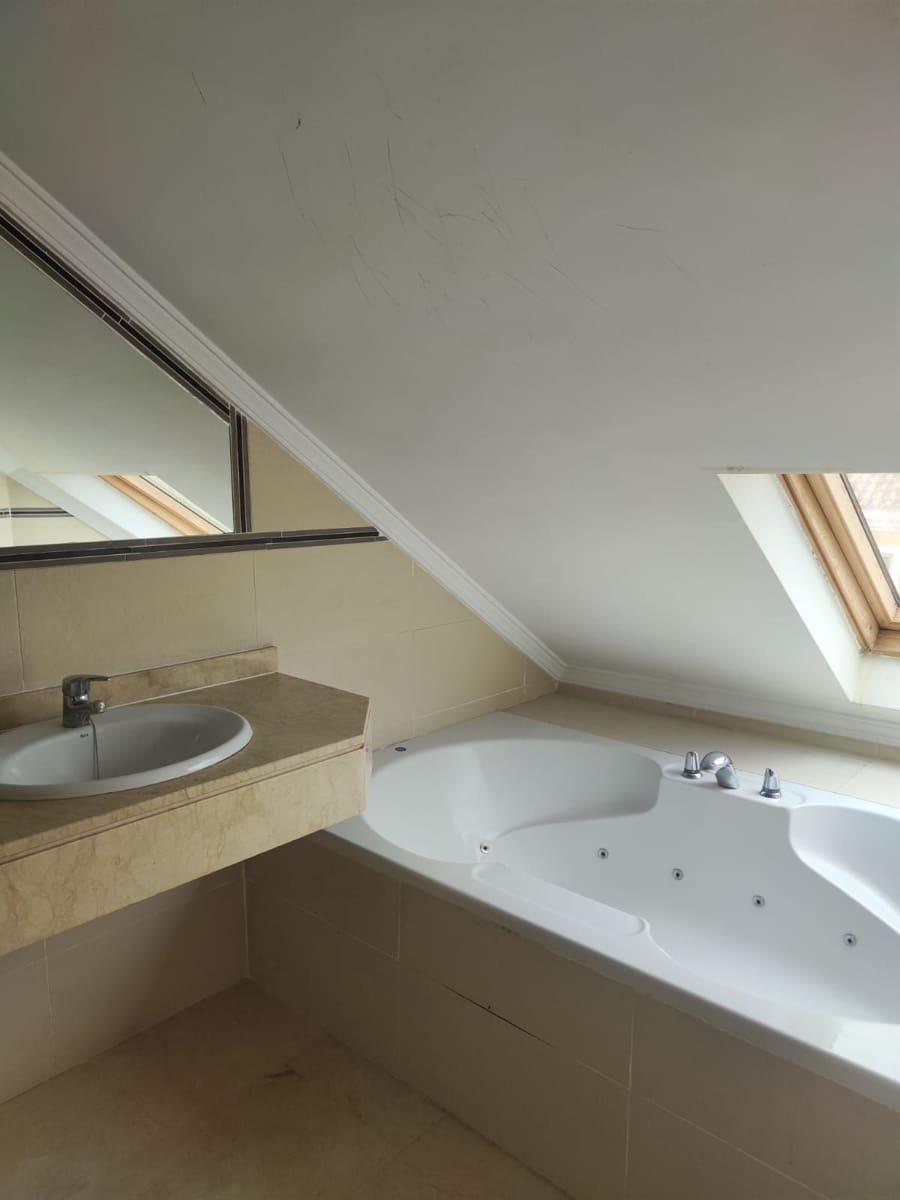 Casa de 4 habitaciones en Mijas Costa en venta - 445.000 € (Ref: 9812047)