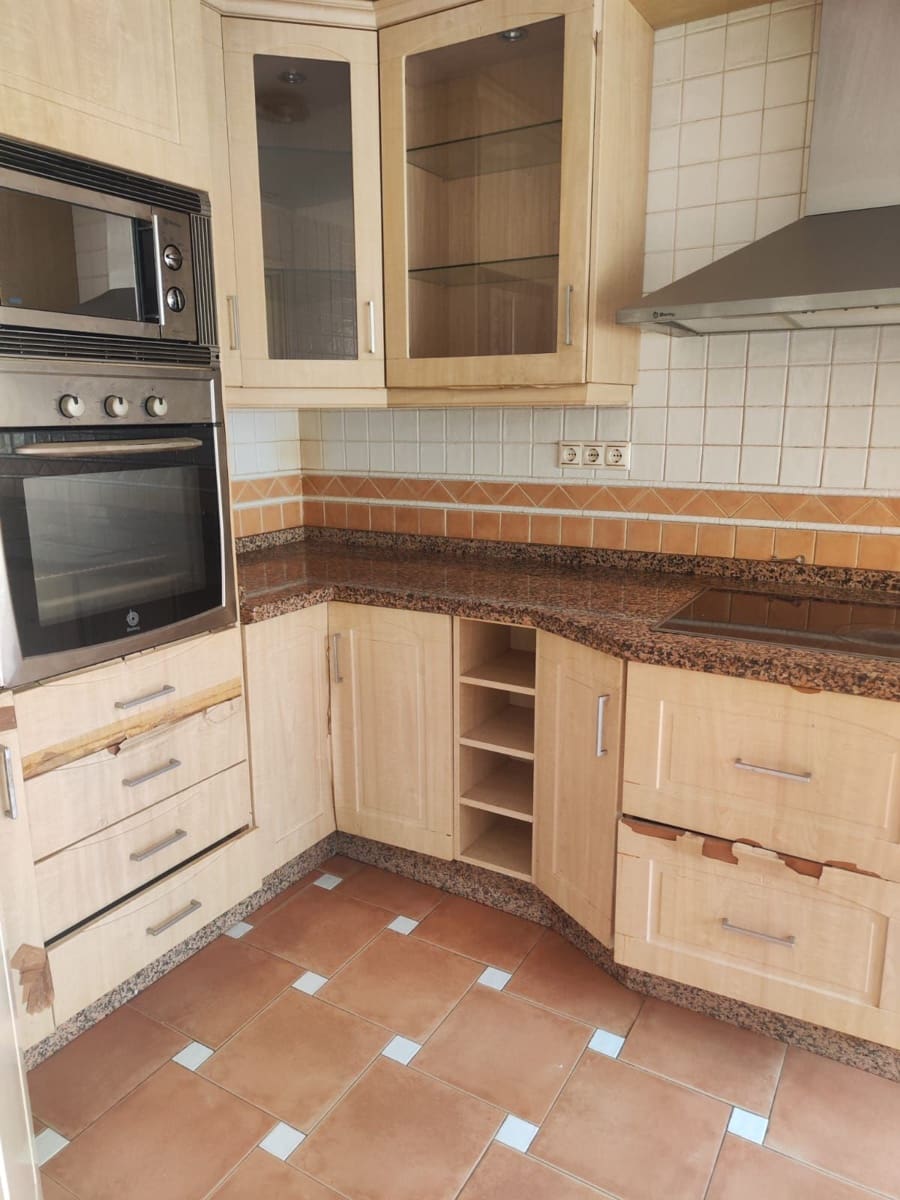 Casa de 4 habitaciones en Mijas Costa en venta - 445.000 € (Ref: 9812047)