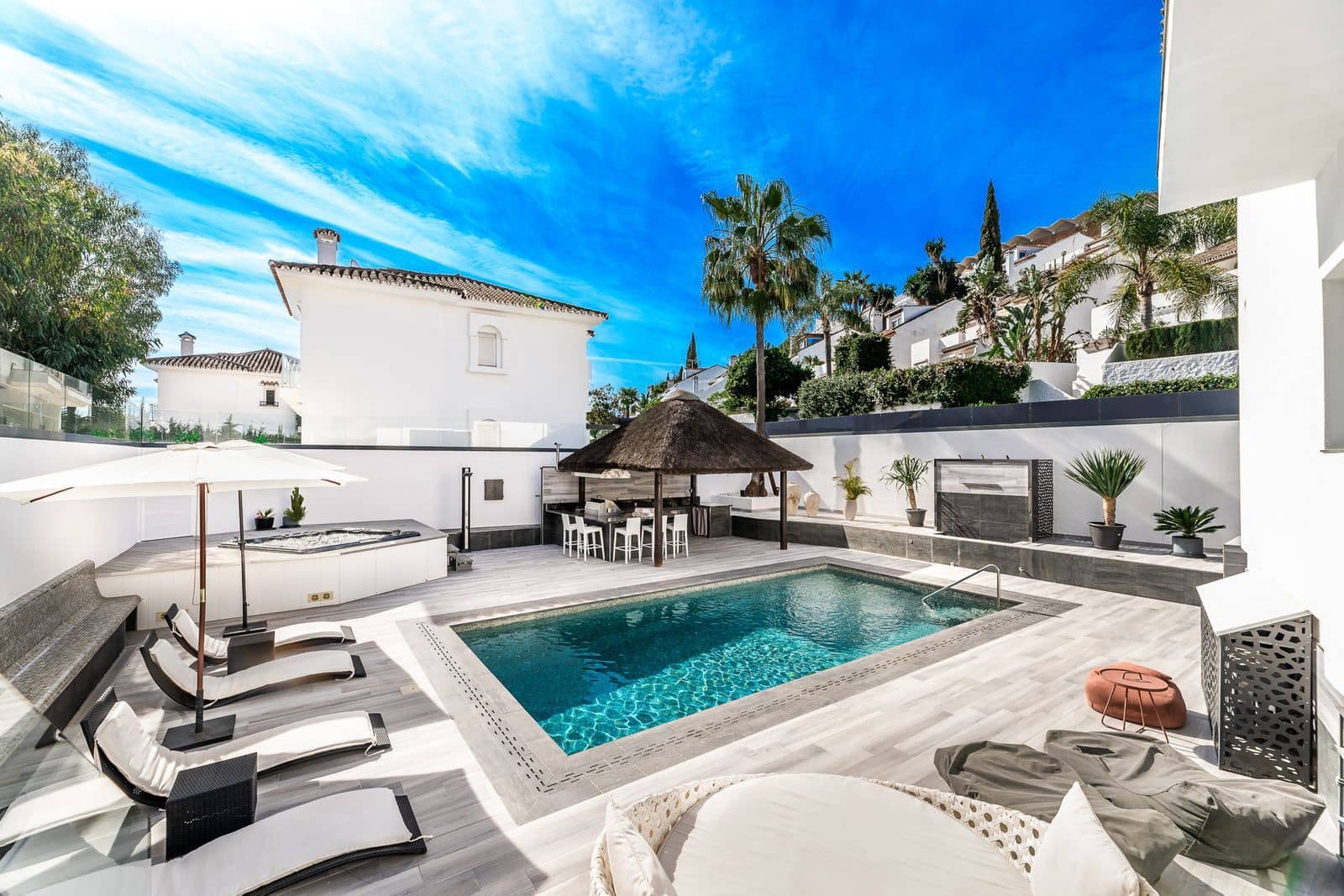 5 chambre Villa/Maison à vendre à Puerto Banus - 2 395 000 € (Ref: 9812049)