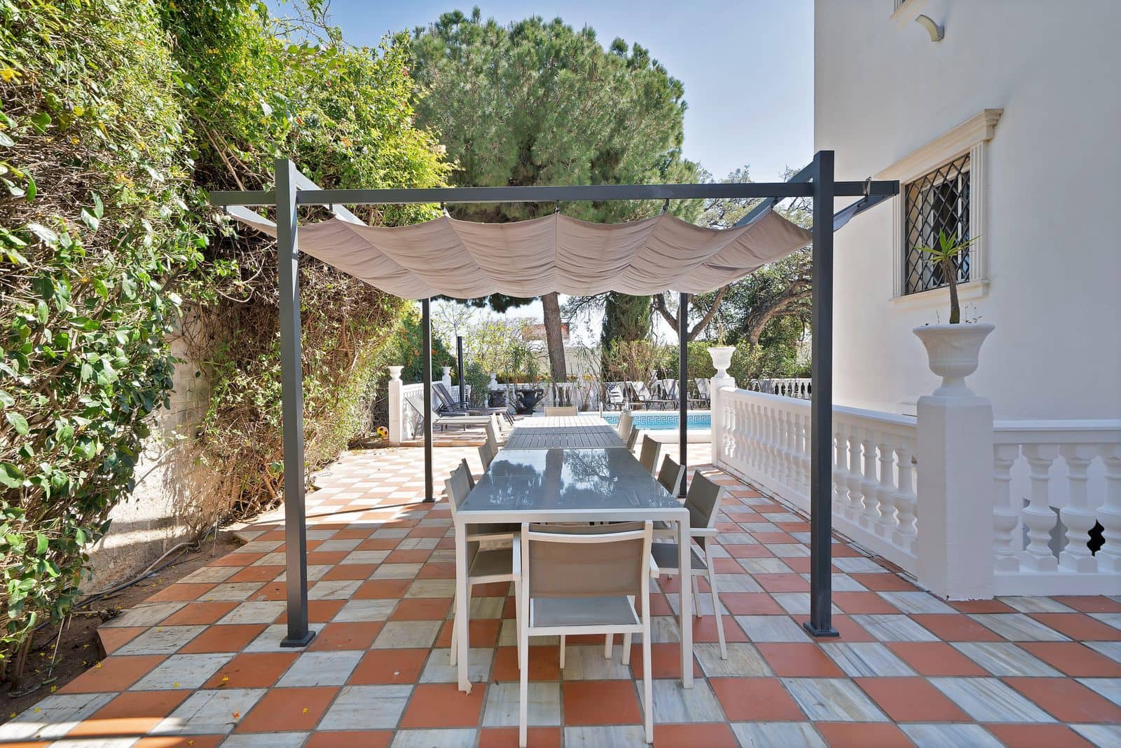 10 soverom Villa til salgs i Marbella - € 2 150 000 (Ref: 9812052)