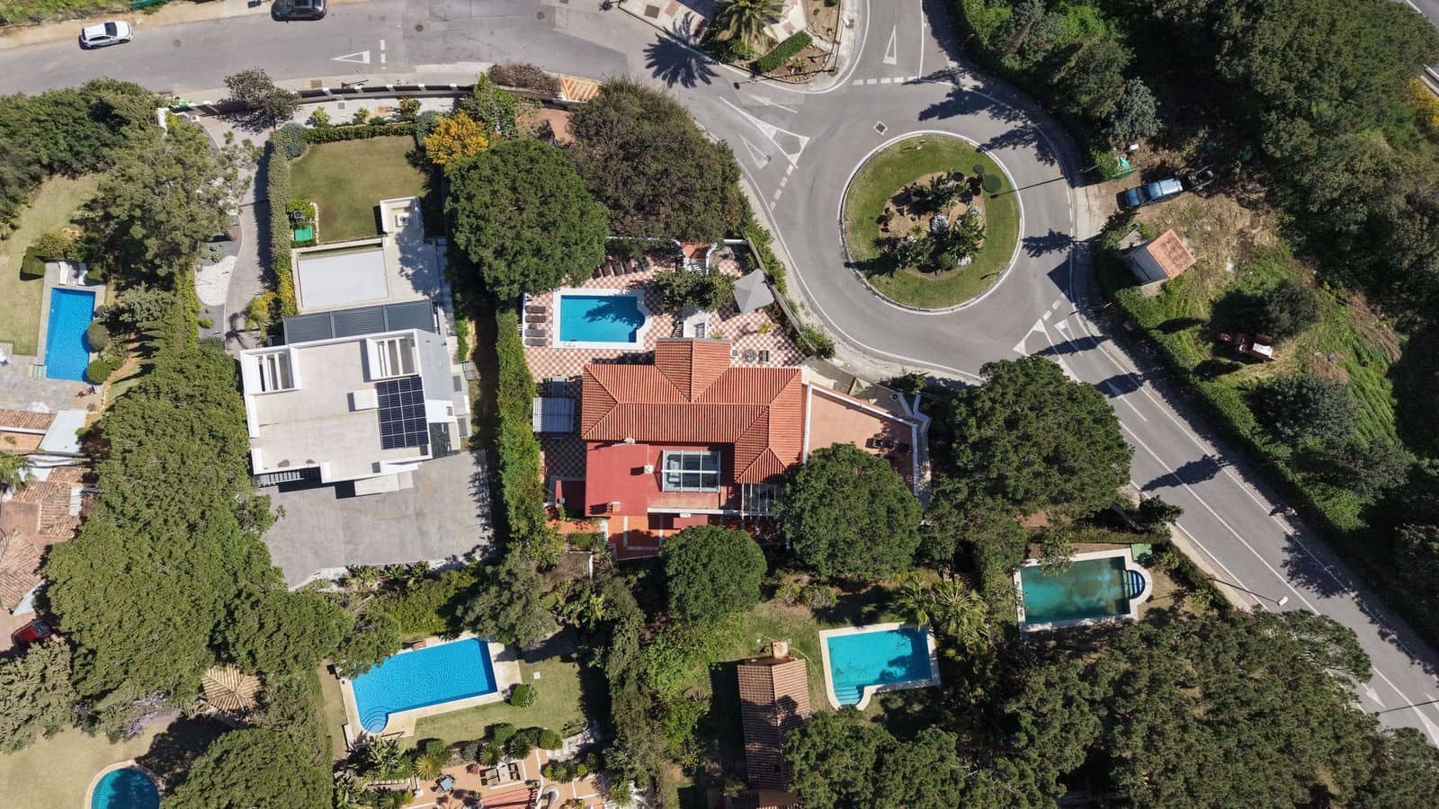 10 soverom Villa til salgs i Marbella - € 2 150 000 (Ref: 9812052)