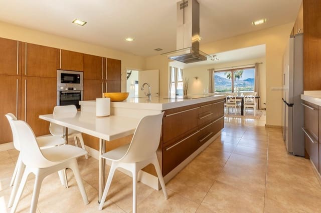 5 sypialnia Willa na sprzedaż w La Cala Golf, Mijas - 1 890 000 € (Ref: 9812058)
