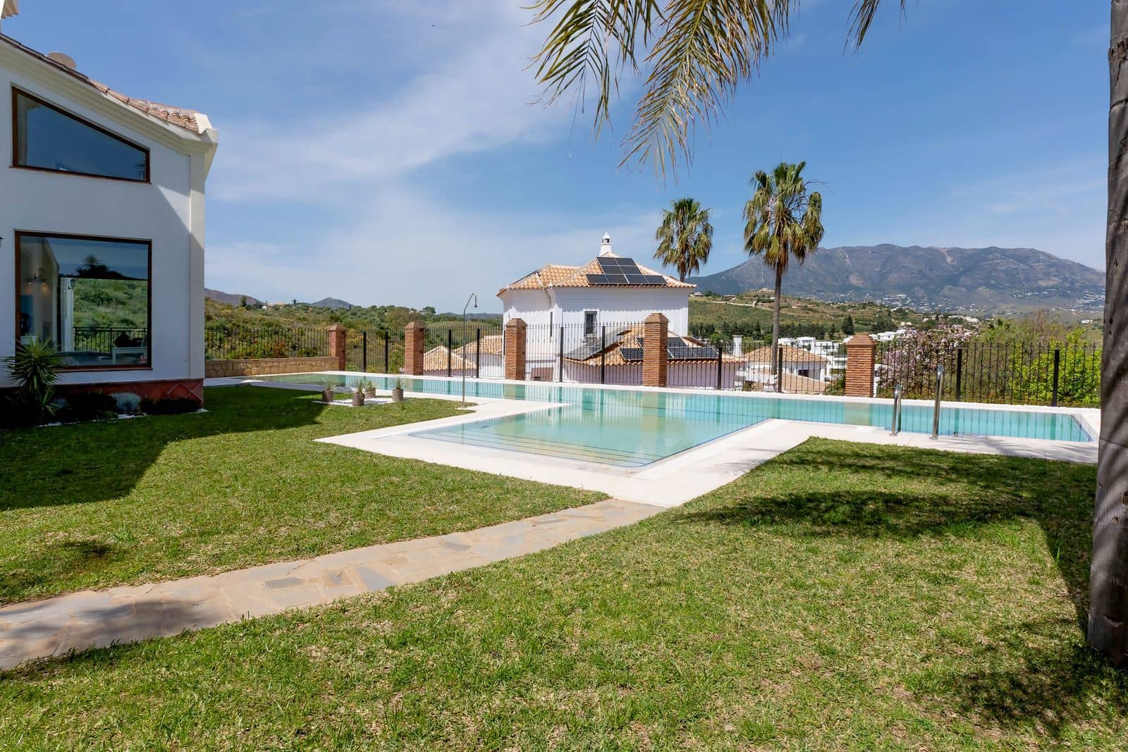 5 sypialnia Willa na sprzedaż w La Cala Golf - 1 890 000 € (Ref: 9812058)