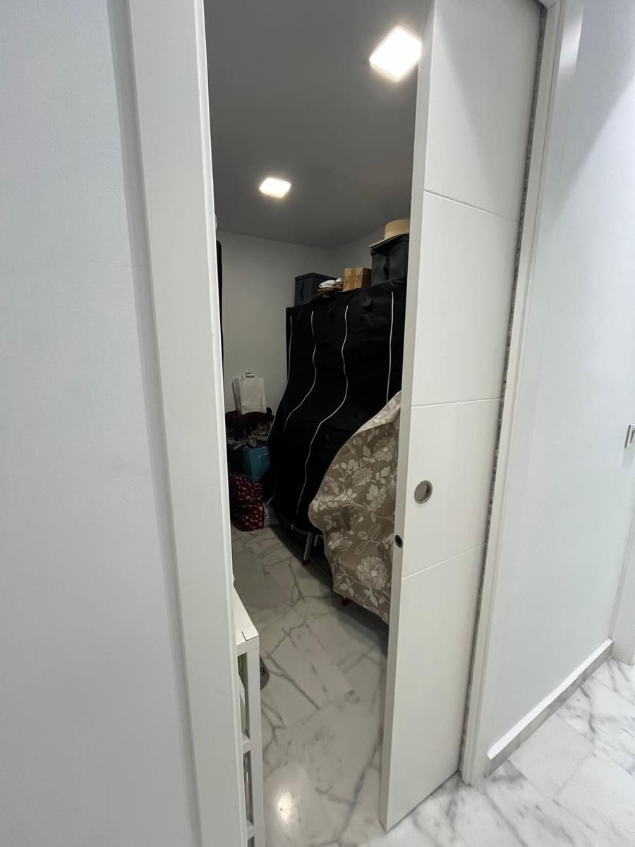 3 slaapkamer Appartement te koop in Estepona - € 465.000 (Ref: 9812061)