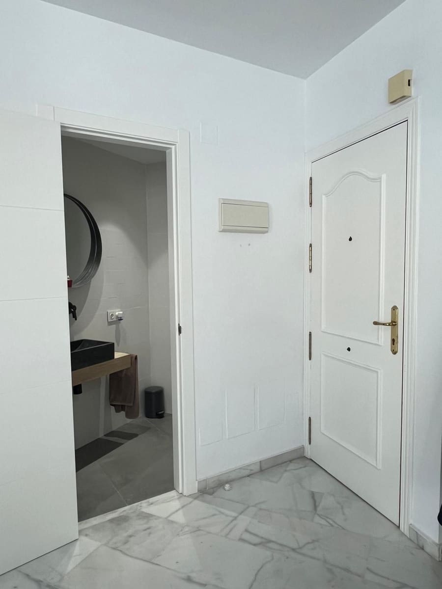 3 slaapkamer Appartement te koop in Estepona - € 465.000 (Ref: 9812061)