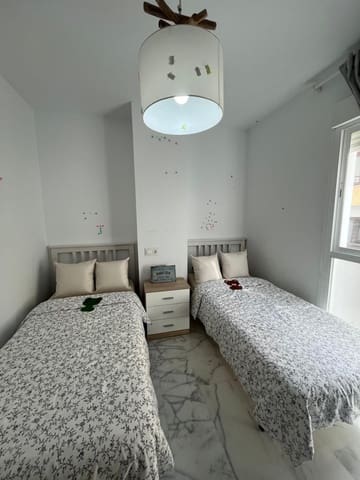 3 slaapkamer Appartement te koop in Estepona - € 465.000 (Ref: 9812061)