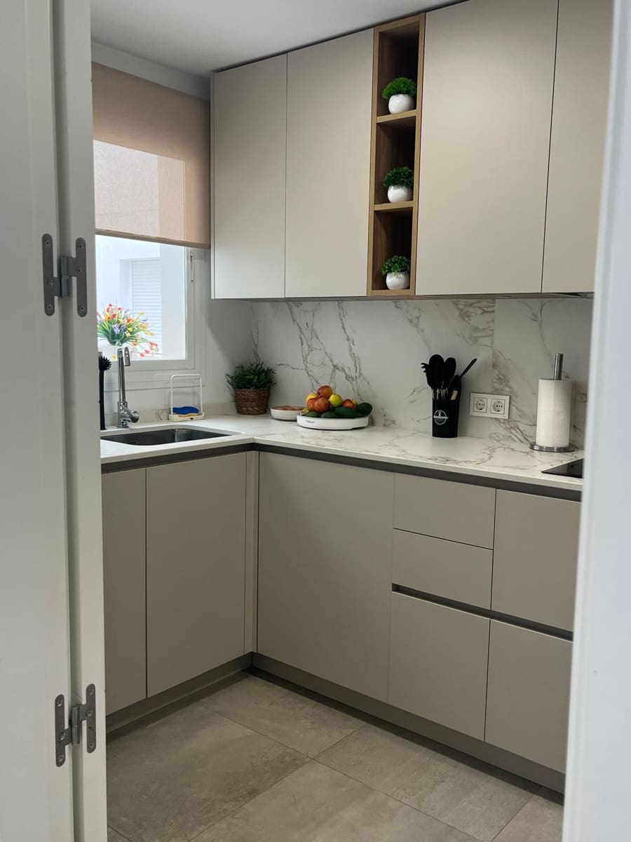 3 slaapkamer Appartement te koop in Estepona - € 465.000 (Ref: 9812061)