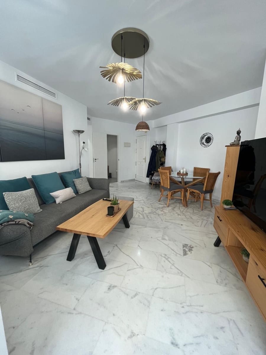 3 slaapkamer Appartement te koop in Estepona - € 465.000 (Ref: 9812061)