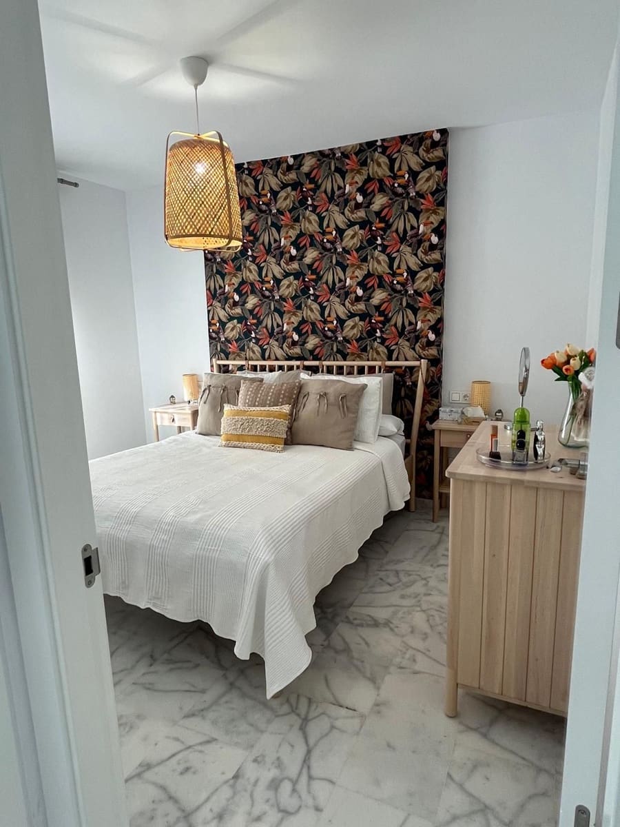 3 slaapkamer Appartement te koop in Estepona - € 465.000 (Ref: 9812061)