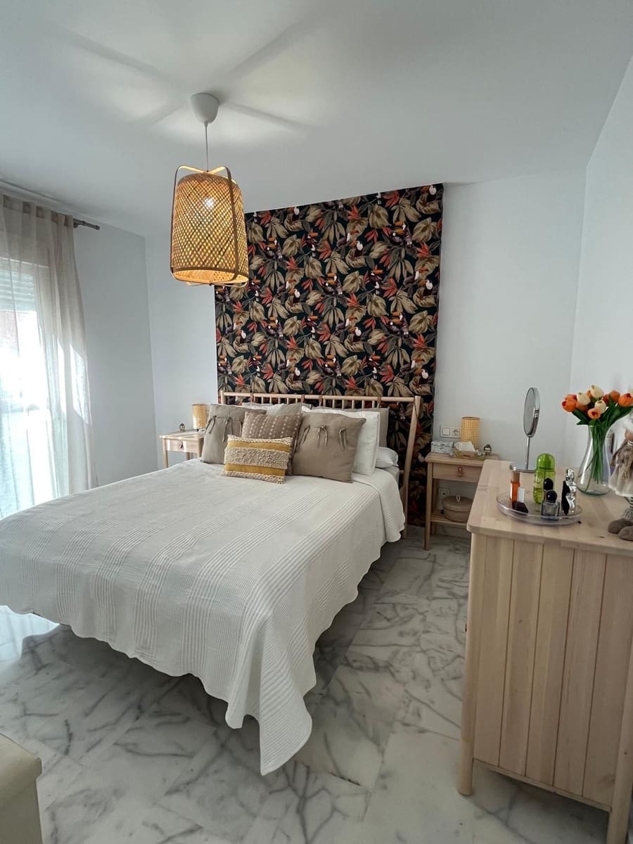 3 slaapkamer Appartement te koop in Estepona - € 465.000 (Ref: 9812061)