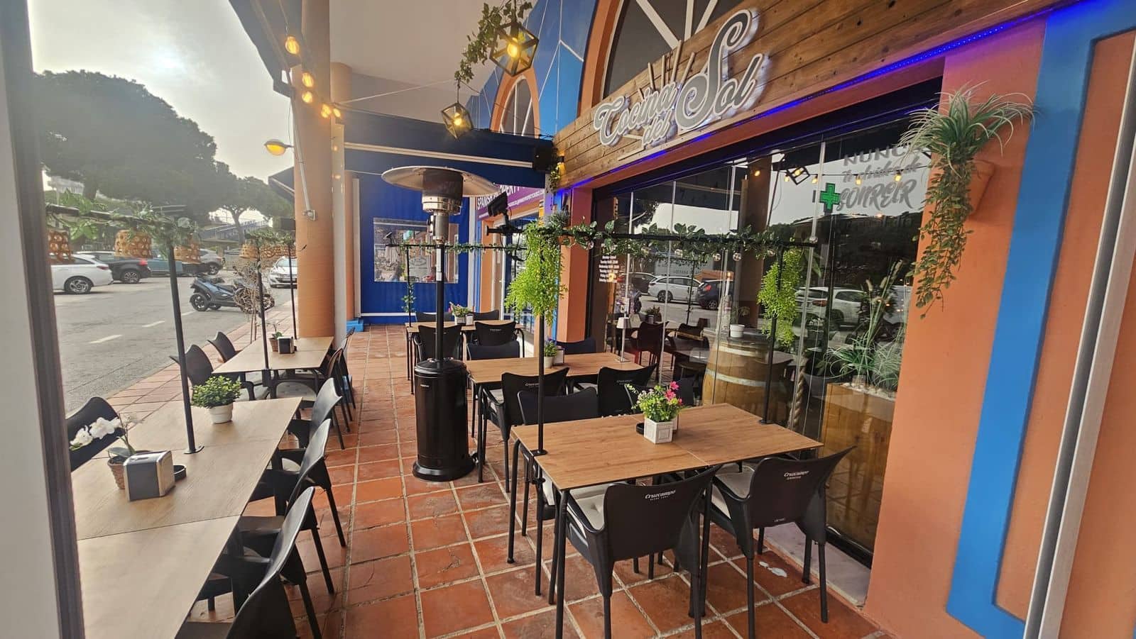 1 sypialnia Restauracja lub bar na sprzedaż w Calahonda - 575 000 € (Ref: 9812062)