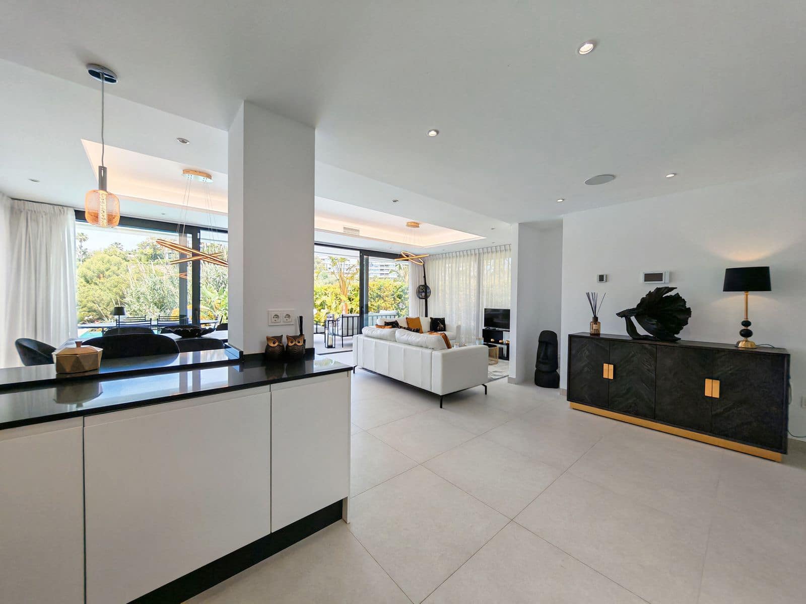 5 Zimmer Villa zu verkaufen in Estepona - 1.450.000 € (Ref: 9812068)