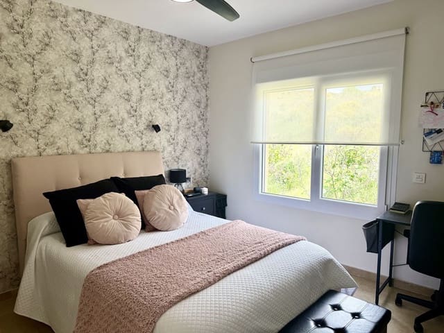 3 slaapkamer Appartement te koop in Calahonda, Mijas - € 429.000 (Ref: 9812069)