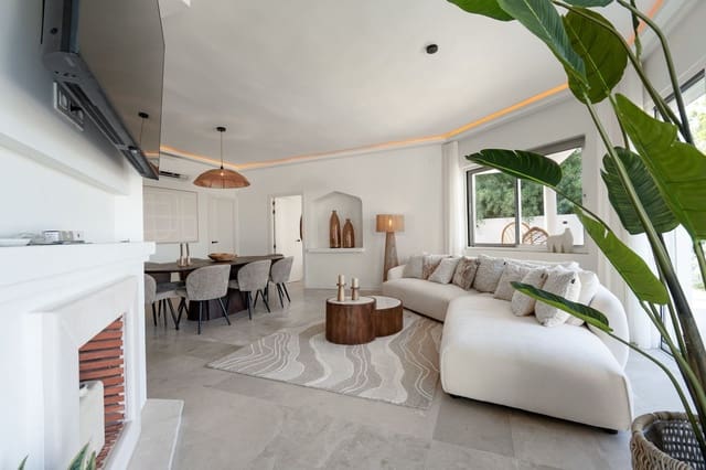 4 slaapkamer Villa te koop in Guadalmina Alta, Marbella - € 1.695.000 (Ref: 9812071)