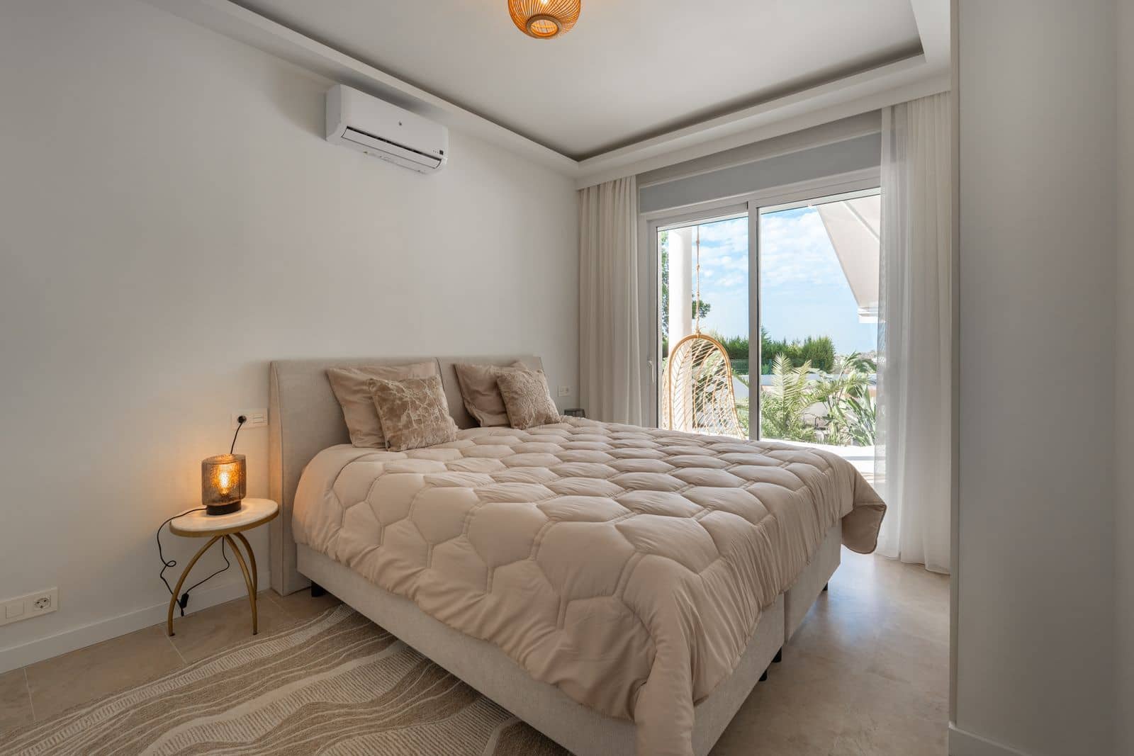 4 slaapkamer Villa te koop in Guadalmina - € 1.695.000 (Ref: 9812071)