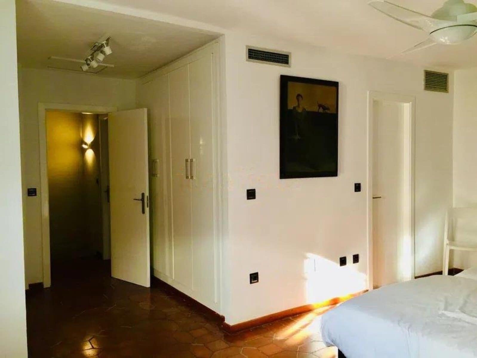 3 makuuhuone Omakotitalo myytävänä paikassa Guadalmina - 775 000 € (Ref: 9812073)