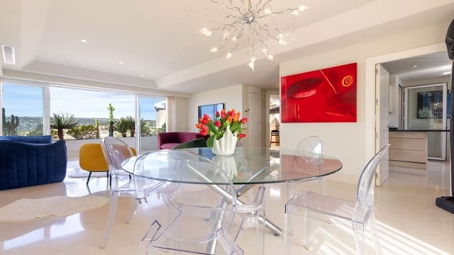 Ático de 3 habitaciones en Casares en venta - 560.000 € (Ref: 9812080)