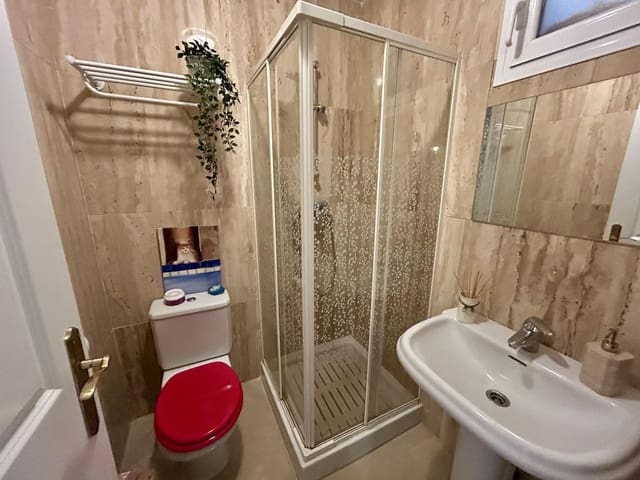 2 bedroom Apartment for sale in Elviria, Marbella - € 374,000 (Ref: 9812081)