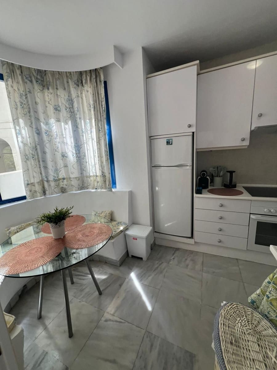 2 quarto Apartamento para venda em Marbella - 850 000 € (Ref: 9812083)