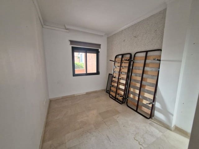 2 bedroom Apartment for sale in Elviria, Marbella - € 335,000 (Ref: 9812087)