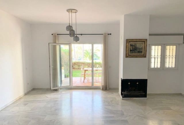 3 sypialnia Dom na sprzedaż w Guadalmina Baja, Marbella - 700 000 € (Ref: 9812088)