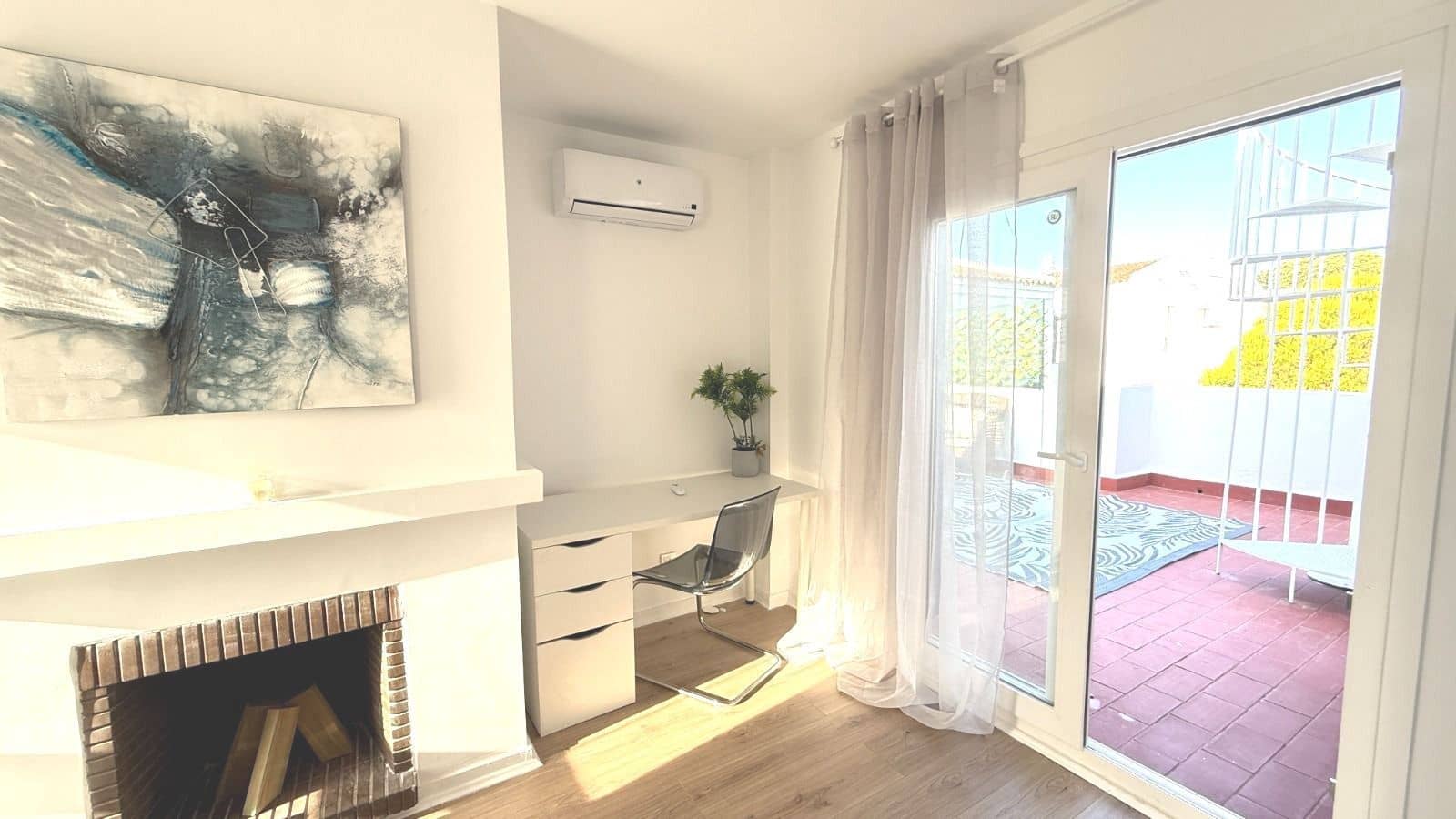 3 makuuhuone Kattohuoneisto myytävänä paikassa Elviria - 400 000 € (Ref: 9812090)