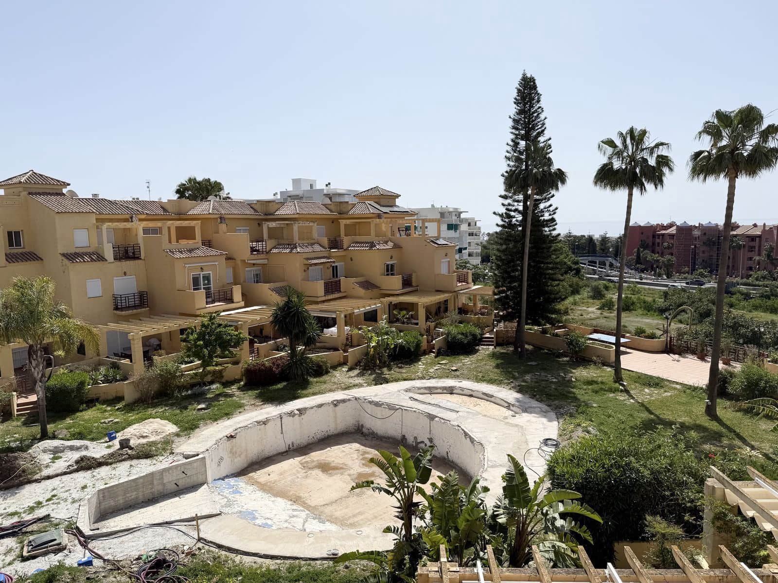 3 sovrum Villa till salu i New Golden Mile - 795 000 € (Ref: 9812091)