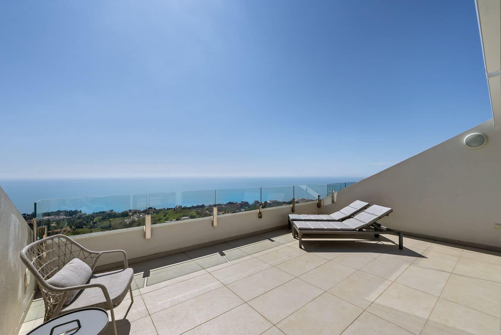 3 slaapkamer Penthouse te koop in Benalmadena - € 1.225.000 (Ref: 9812093)