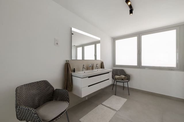 3 slaapkamer Penthouse te koop in Benalmádena - € 1.225.000 (Ref: 9812093)