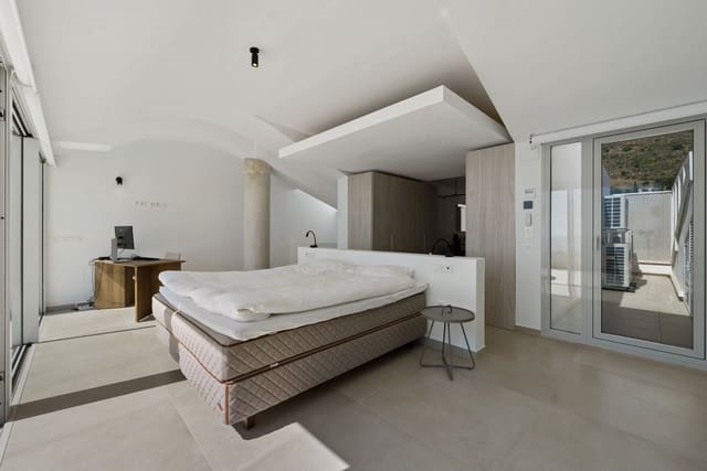 3 slaapkamer Penthouse te koop in Benalmádena - € 1.225.000 (Ref: 9812093)