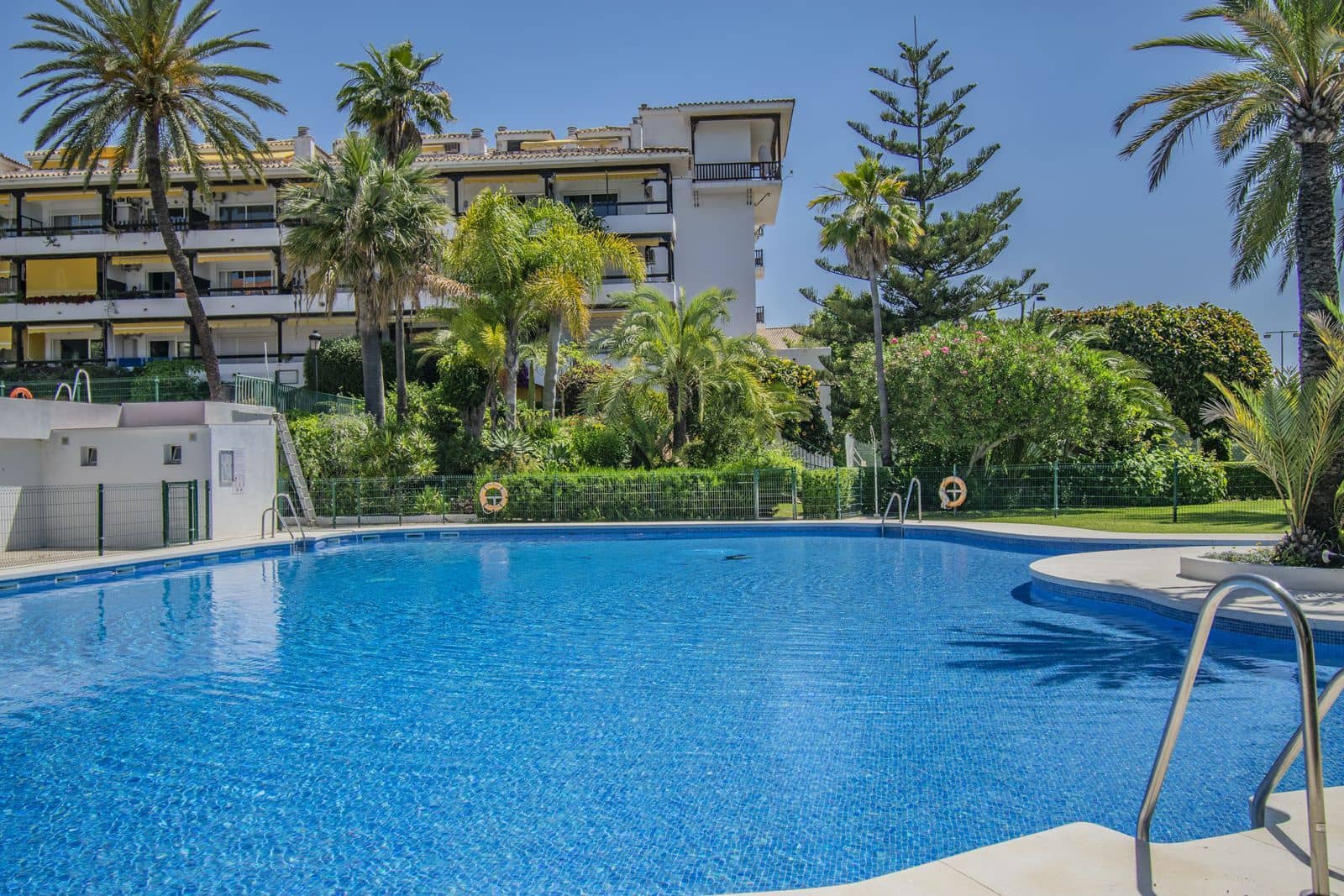 1 soverom Penthouse til salgs i Golden Mile - € 425 000 (Ref: 9812095)