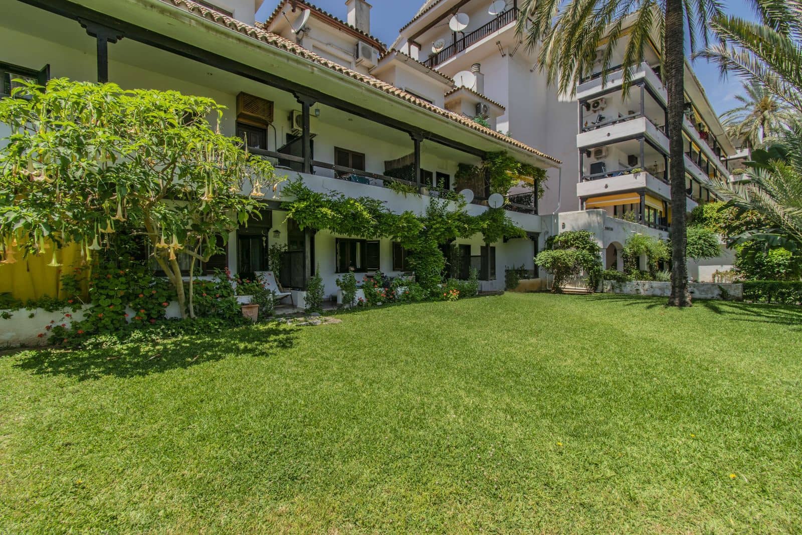 1 soverom Penthouse til salgs i Golden Mile - € 425 000 (Ref: 9812095)