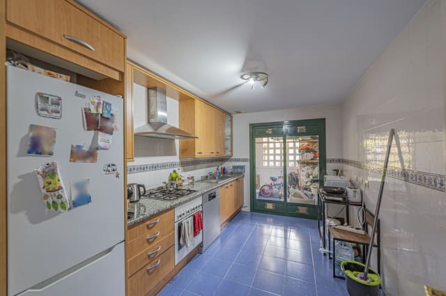 2 Zimmer Apartment zu verkaufen in San Pedro de Alcantara, Marbella - 675.000 € (Ref: 9812096)