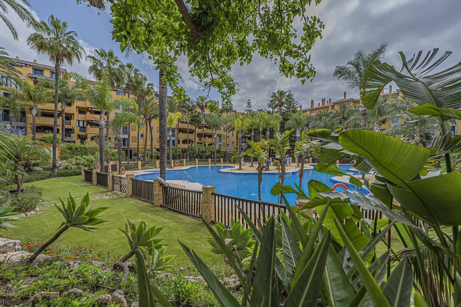 2 Zimmer Apartment zu verkaufen in San Pedro de Alcantara - 675.000 € (Ref: 9812096)