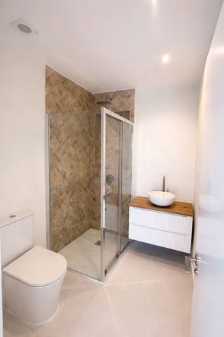 1 Zimmer Apartment zu verkaufen in Estepona - 299.000 € (Ref: 9812097)