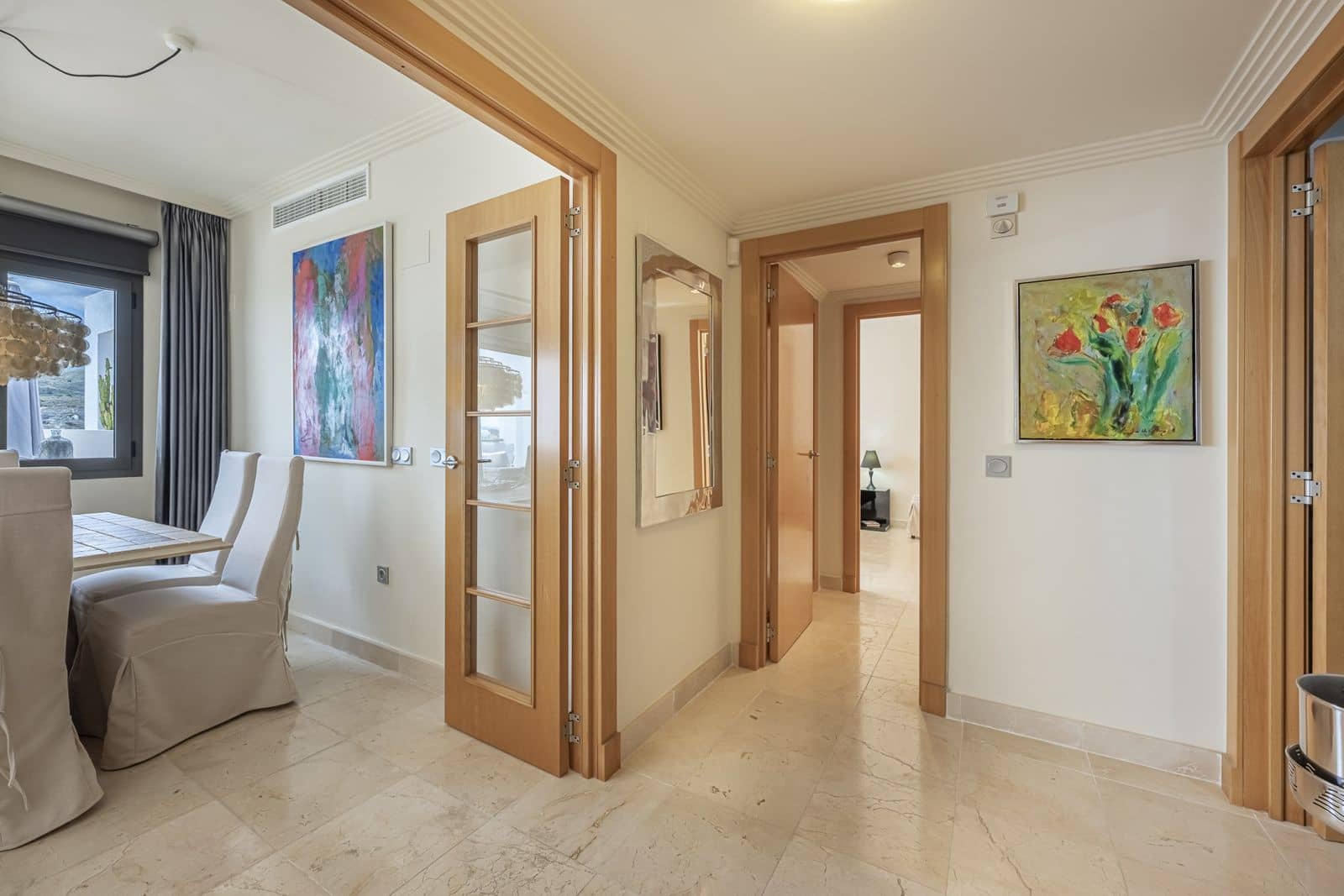 3 bedroom Penthouse for sale in Benahavis - € 975,000 (Ref: 9812099)