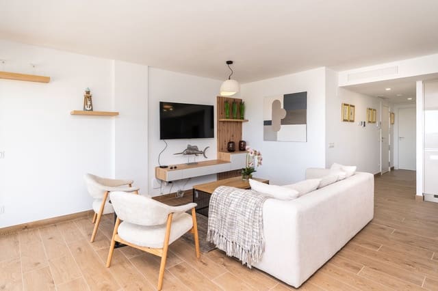 Apartamento de 2 habitaciones en Estepona en venta - 575.000 € (Ref: 9812101)