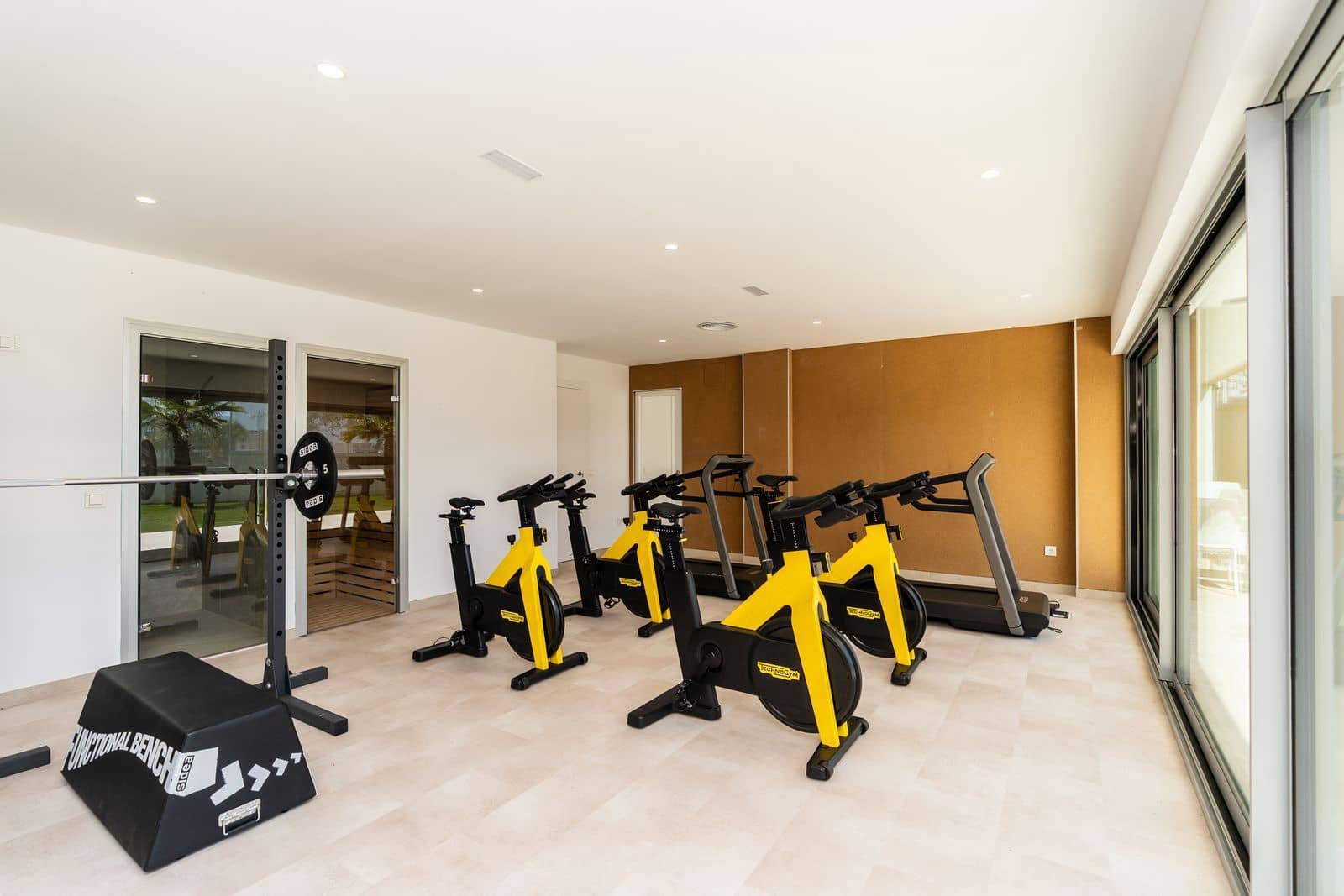 Apartamento de 2 habitaciones en Estepona en venta - 575.000 € (Ref: 9812101)