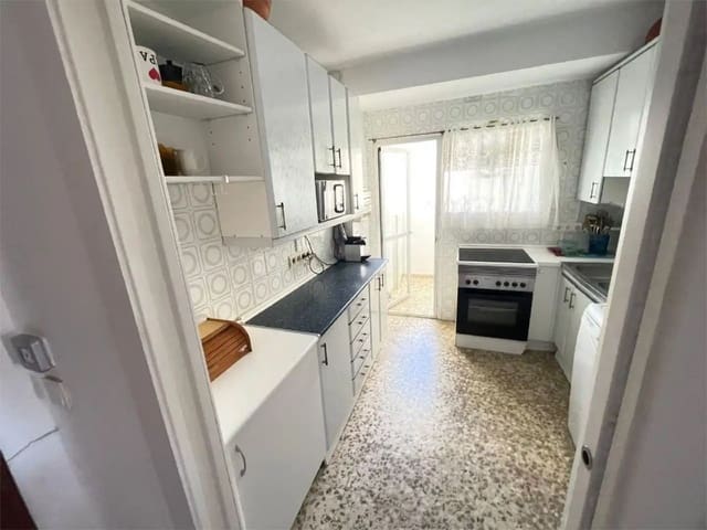 3 sovrum Lägenhet till salu i Marbella - 365 000 € (Ref: 9812103)