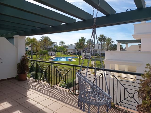Apartamento de 2 habitaciones en Nueva Andalucia, Marbella en venta - 429.000 € (Ref: 9812105)